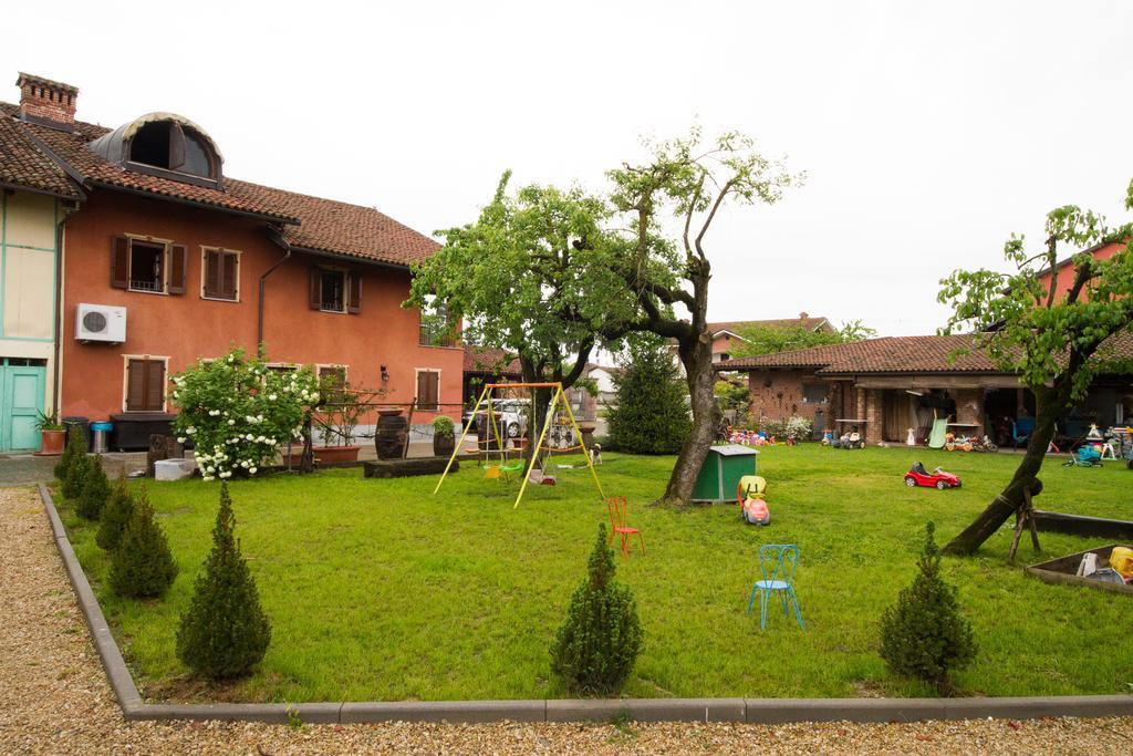 Agriturismo La Ca 'D Majin Poirino Buitenkant foto