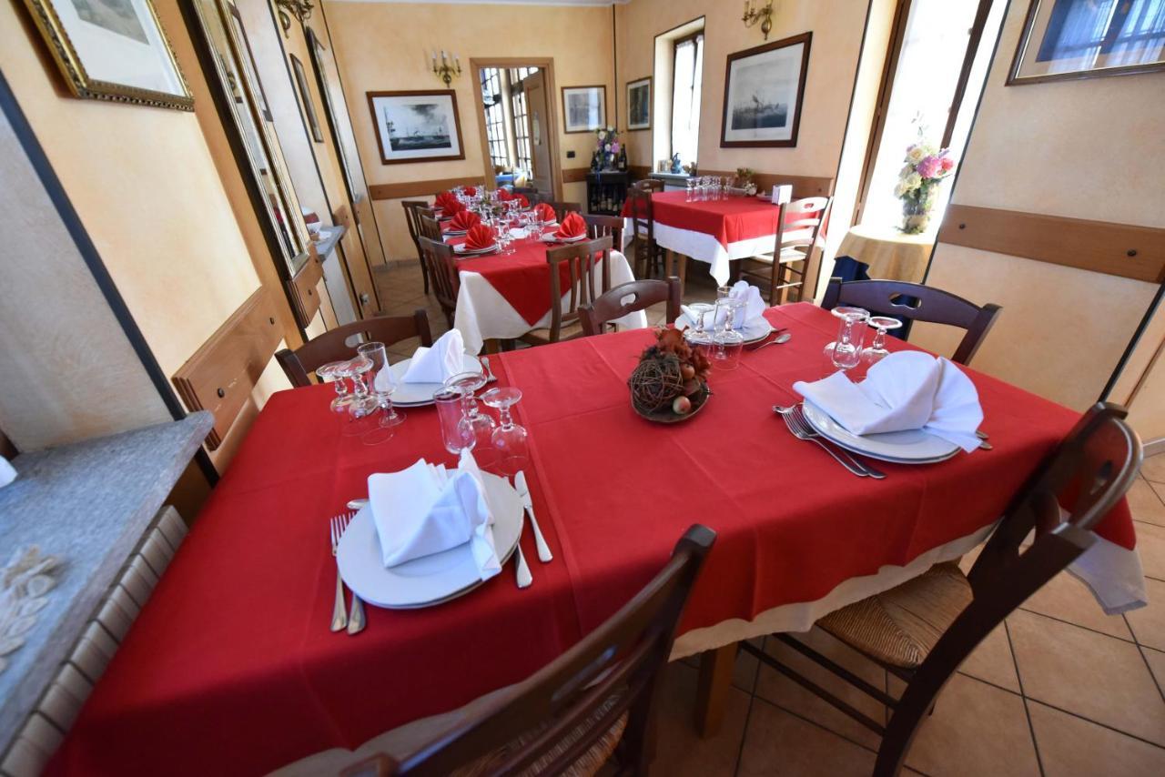 Agriturismo La Ca 'D Majin Poirino Buitenkant foto