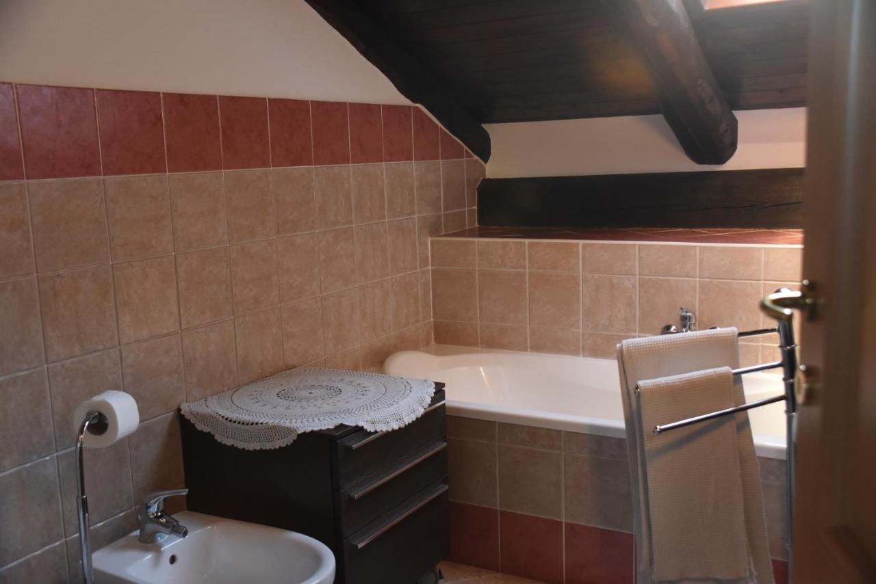 Agriturismo La Ca 'D Majin Poirino Buitenkant foto